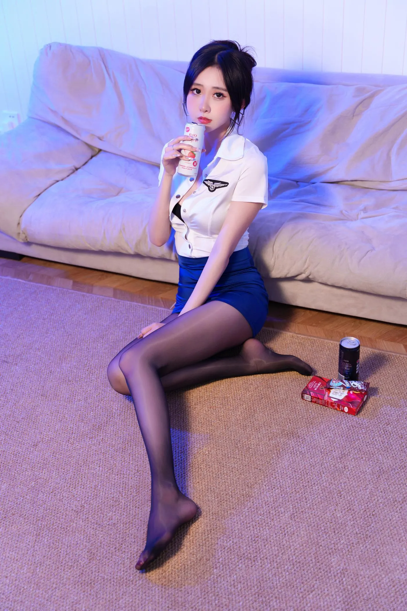 B站芋圆有点甜 – NO.01 2023年5月空姐写真 [34P]插图3